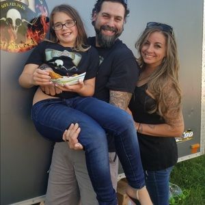 Meet your Posher, Raegan